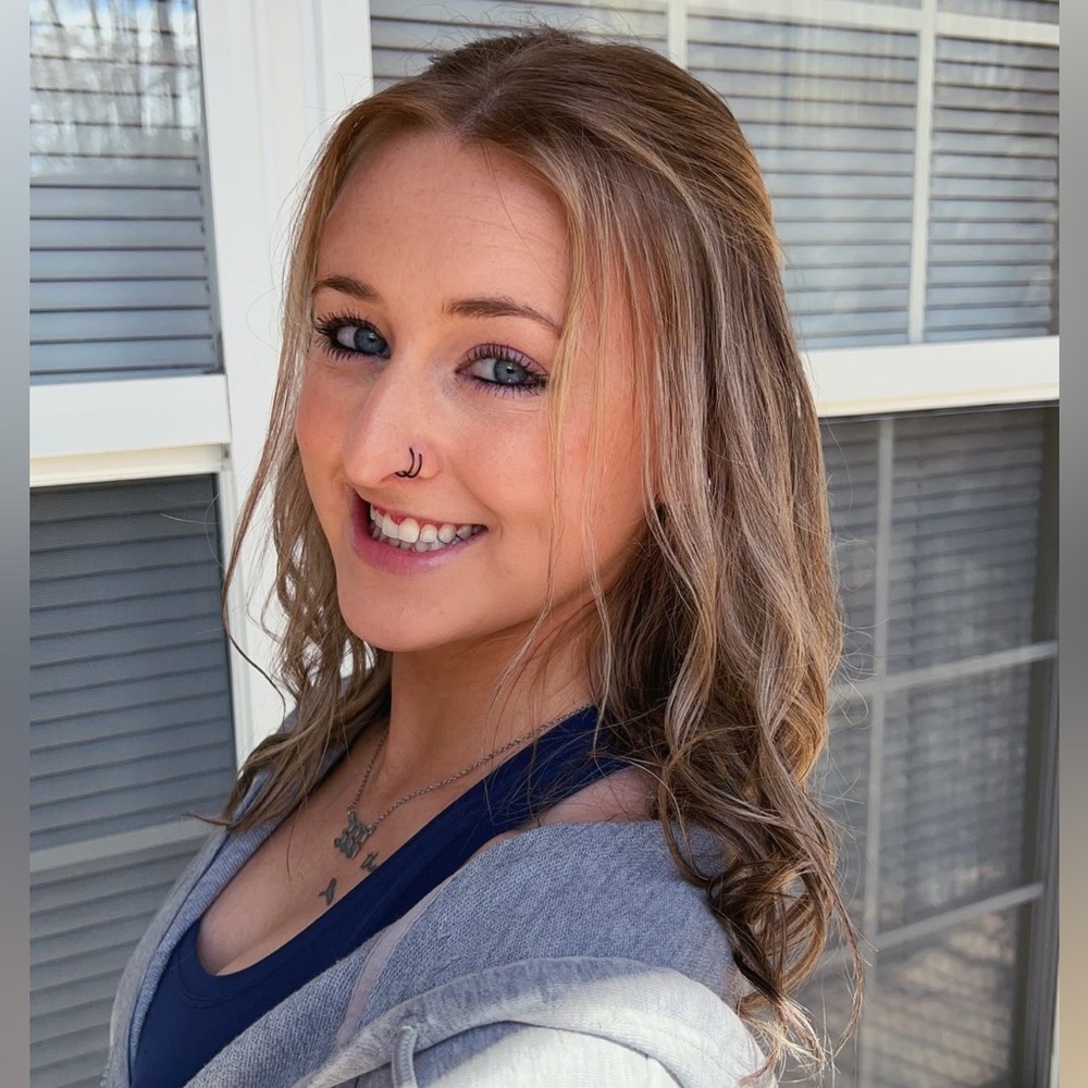 Meet your Posher, Mikayla